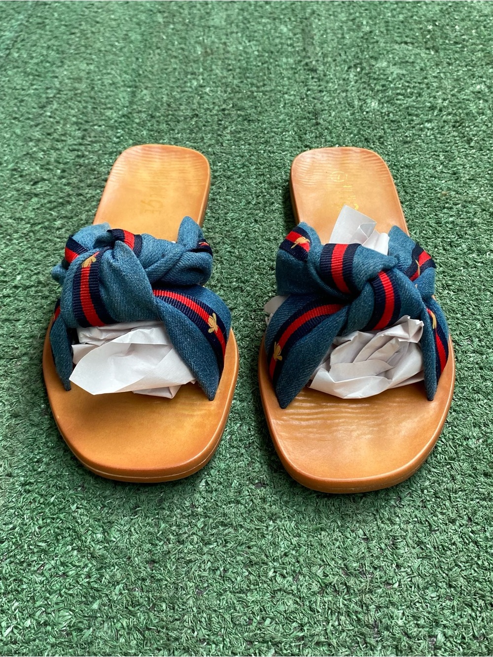 Rouge helium Blue Knotted Stripe Sandals